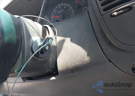 2000 Ford F-150 Lariat/Xl/Xlt from USA, damaged, VIN 1FTRX07L8YKB16775